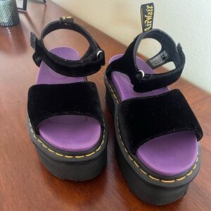 Dr. martens rare strap x girl velvet platform sandal